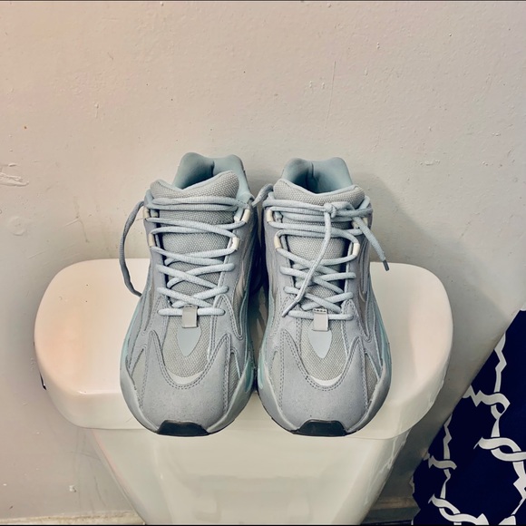 Yeezy Hospital blue size 11 - Picture 1 of 1